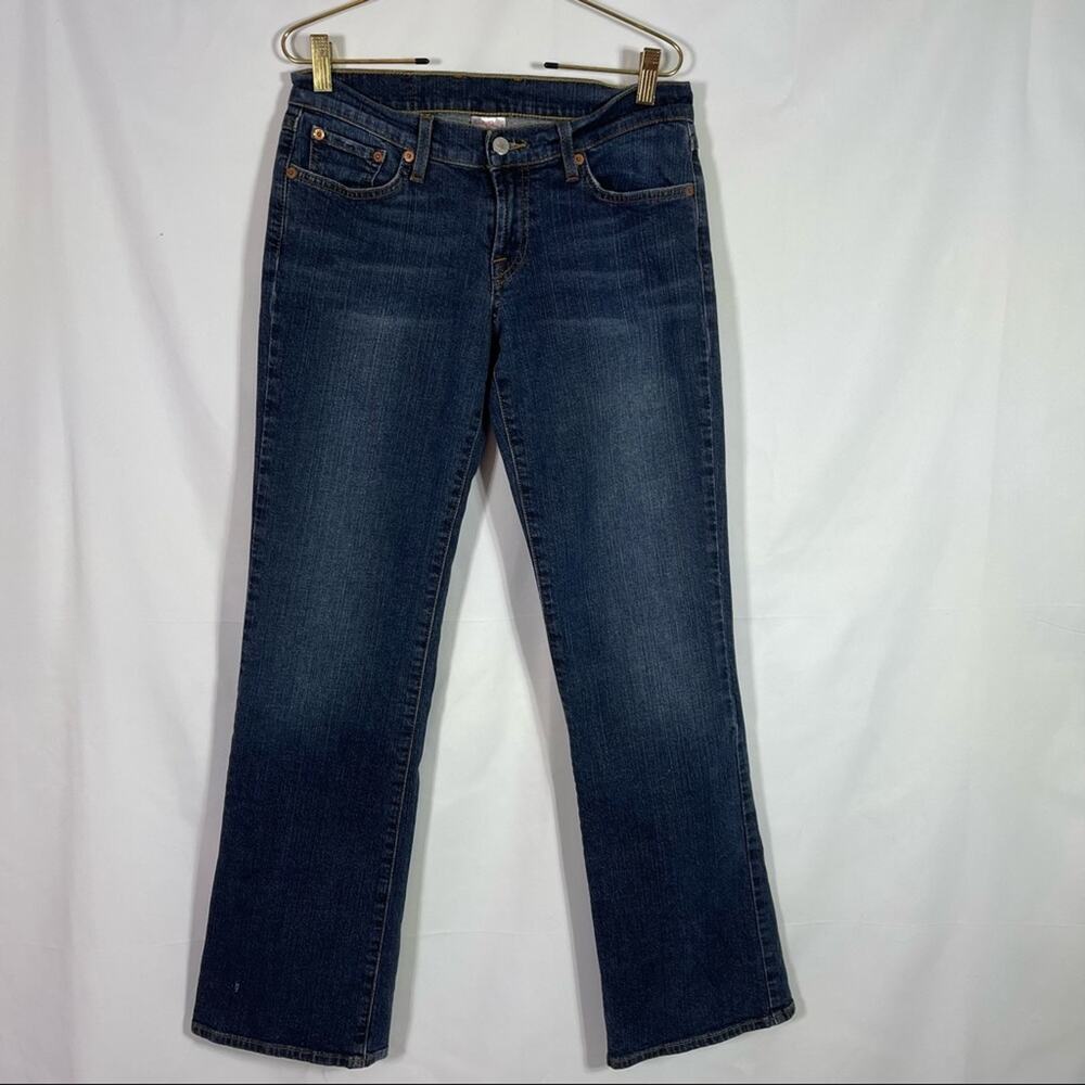 Lucky Brand, Mid Rise Flare Jeans, Size 4/27. In excellent condition!